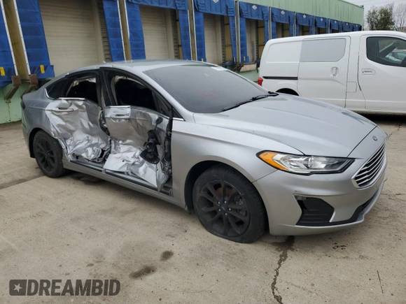 2020 Ford Fusion SE with VIN 3FA6P0HD3LR180422, listed as a Copart auction lot 52022875 with 41,981 mi miles and Clean Title. Bid and sale history available at DreamBid. Image 4.