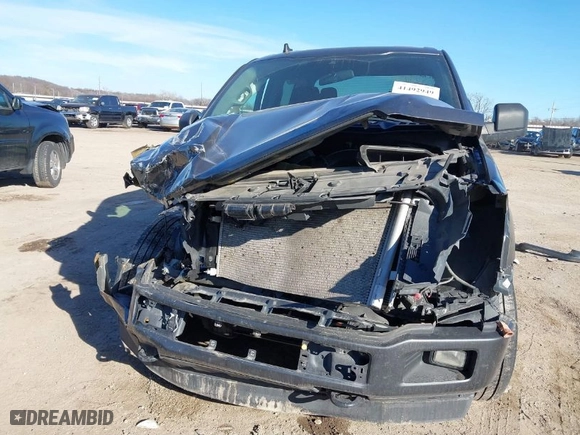 2020 Ford F-150 XL with VIN 1FTEW1E53LKD01501, listed as a IAAI auction lot 41492949 with 106,198 mi miles. Bid and sale history available at carsss.com. Image 13.