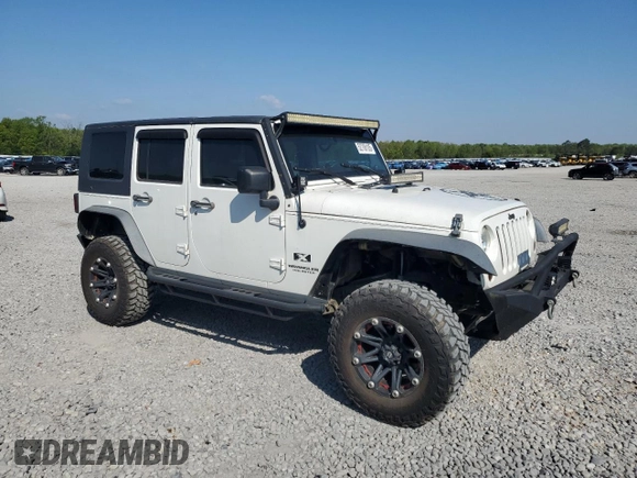 2008 Jeep Wrangler Unlimited X with VIN 1J4GB39128L576571, listed as a Copart auction lot 52706105 with 197,655 mi miles and Clean Title. Bid and sale history available at DreamBid. Image 4.