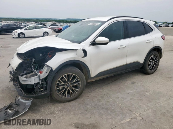 2022 Ford Escape Titanium Plug-In Hybrid с VIN 1FMCU0LZ2NUA89898, выставлен на аукционе Copart как лот 53209685 с пробегом 102 991 миль миль и Списание • Salvage title. История ставок и продаж доступна на DreamBid. Изображение 1.