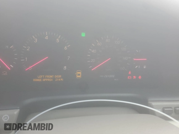 2002 Lexus LS 430 z VIN JTHBN30FX20055427, wystawiony jako Copart lot #58849835 z przebiegiem 264 388 mil mil oraz Czysty tytuł • Clean title. Historia ofert i sprzedaży dostępna na DreamBid. Obrazek 9.