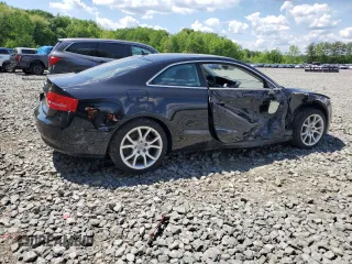 2012 Audi A5 Premium Plus z VIN WAURFAFR6CA001232, wystawiony jako Copart lot #56141765 z przebiegiem 128 433 mil mil oraz Szkoda całkowita • Salvage title. Historia ofert i sprzedaży dostępna na DreamBid. Obrazek 3.