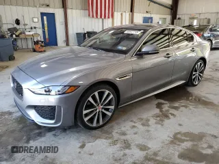 2020 Jaguar XE R-Dynamic S z VIN SAJAT4GX4LCP58076, wystawiony jako Copart lot #48547715 z przebiegiem 42 275 mil mil oraz Szkody całkowita. Historia ofert i sprzedaży dostępna na DreamBid. Obrazek 1.