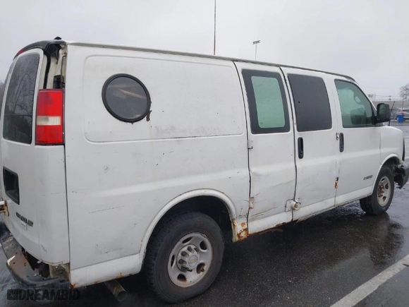 2005 Chevrolet Express Cargo Van with VIN 1GCGG25V751206248, listed as a IAAI auction lot 41971847 with 341,664 mi miles. Bid and sale history available at carsss.com. Image 13.