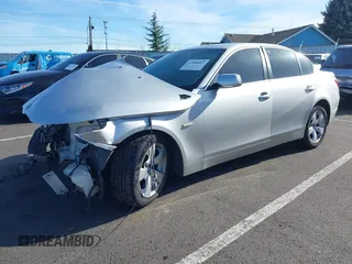 2007 BMW 5 Series 525i z VIN WBANE53517C661568, wystawiony jako IAAI lot #41560607 z przebiegiem Nie podano mil oraz . Historia ofert i sprzedaży dostępna na DreamBid. Obrazek 2.