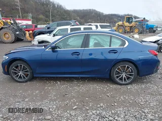2021 BMW 3 Series 330i xDrive with VIN 3MW5R7J02M8C03547, listed as a IAAI auction lot 41961467 with 35,736 mi miles. Bid and sale history available at carsss.com. Image 14.