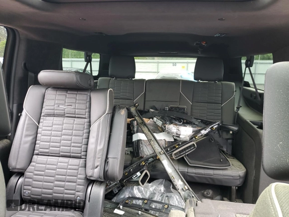 2024 Cadillac Escalade ESV AWD V-Series with VIN 1GYS4SK9XRR381010, listed as a Copart auction lot 56686185 with Not provided miles and Salvage title. Bid and sale history available at DreamBid. Image 10.