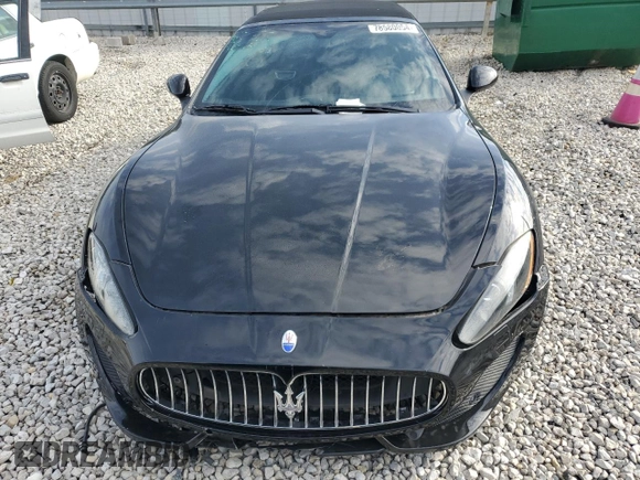 2014 Maserati GranTurismo Sport z VIN ZAM45VMAXE0088951, wystawiony jako Copart lot #78580054 z przebiegiem 72 970 mil mil oraz Szkoda całkowita • Salvage title. Historia ofert i sprzedaży dostępna na DreamBid. Obrazek 5.