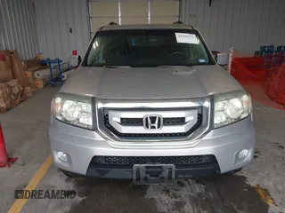 2011 Honda Pilot EX with VIN 5FNYF3H44BB022324, listed as a IAAI auction lot 42199376 with 277,735 mi miles and . Bid and sale history available at carsss.com. Image 12.