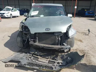 2011 Kia Soul + with VIN KNDJT2A28B7203204, listed as a IAAI auction lot 42028948 with 207,372 mi miles. Bid and sale history available at carsss.com. Image 12.