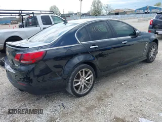 2014 Chevrolet SS z VIN 6G3F15RW3EL929877, wystawiony jako IAAI lot #42095290 z przebiegiem Nie podano mil oraz . Historia ofert i sprzedaży dostępna na DreamBid. Obrazek 4.