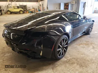 2017 Aston Martin DB11 z VIN SCFRMFAV9HGL02951, wystawiony jako Copart lot #53633992 z przebiegiem 28 066 mil mil oraz . Historia ofert i sprzedaży dostępna na DreamBid. Obrazek 4.