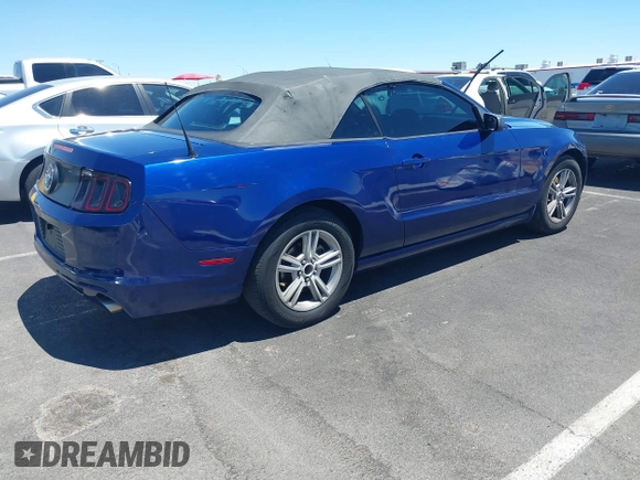 2014 Ford Mustang V6 z VIN 1ZVBP8EM8E5238393, wystawiony jako IAAI lot #42502830 z przebiegiem 150 481 mil mil oraz . Historia ofert i sprzedaży dostępna na DreamBid. Obrazek 4.