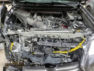 2019 Lexus GX 460 Luxury with VIN JTJJM7FX6K5216007, listed as a Copart auction lot 85616264 with 111,521 mi miles and Salvage title. Bid and sale history available at DreamBid. Image 12.