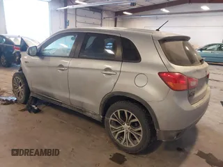 2016 Mitsubishi Outlander Sport 2.4 ES with VIN JA4AR3AW7GZ033432, listed as a IAAI auction lot 41375756 with 117,409 mi miles. Bid and sale history available at carsss.com. Image 3.