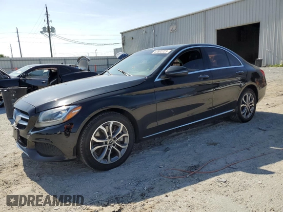 2018 Mercedes-Benz C 300 z VIN 55SWF4KB5JU269921, wystawiony jako Copart lot #60602825 z przebiegiem Nie podano mil oraz Szkoda całkowita • Salvage title. Historia ofert i sprzedaży dostępna na DreamBid. Obrazek 1.