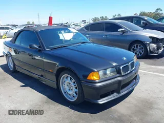 1999 BMW 3 Series M3 z VIN WBSBK0334XEC39858, wystawiony jako IAAI lot #42693544 z przebiegiem 137 411 mil mil oraz . Historia ofert i sprzedaży dostępna na DreamBid. Obrazek 1.