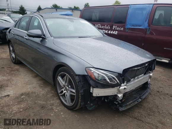 2019 Mercedes-Benz E-Class E 300 with VIN WDDZF4KB7KA631407, listed as a Copart auction lot 57338172 with 31,343 mi miles. Bid and sale history available at carsss.com. Image 1.