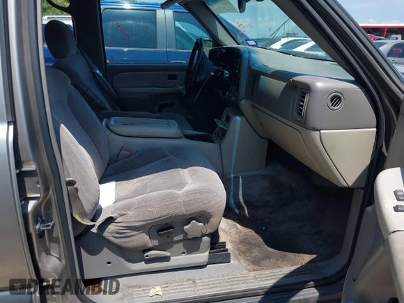 2001 Chevrolet Suburban LS z VIN 3GNEC16T11G222345, wystawiony jako IAAI lot #42289535 z przebiegiem Nie podano mil oraz . Historia ofert i sprzedaży dostępna na DreamBid. Obrazek 5.