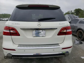2013 Mercedes-Benz M 550 z VIN 4JGDA7DB2DA219296, wystawiony jako Copart lot #52694705 z przebiegiem 145 256 mil mil oraz Tytuł czysty. Historia ofert i sprzedaży dostępna na DreamBid. Obrazek 6.