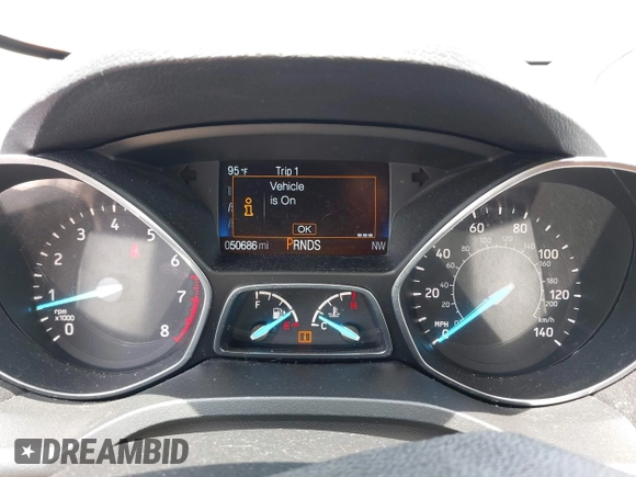 2018 Ford Escape S z VIN 1FMCU0F7XJUB36437, wystawiony jako IAAI lot #42248034 z przebiegiem 50 686 mil mil oraz . Historia ofert i sprzedaży dostępna na DreamBid. Obrazek 7.