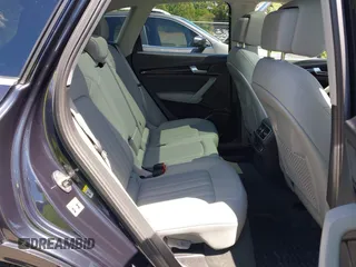 2018 Audi Q5 Premium Plus z VIN WA1BNAFYXJ2159153, wystawiony jako IAAI lot #42177133 z przebiegiem 64 816 mil mil oraz . Historia ofert i sprzedaży dostępna na DreamBid. Obrazek 8.