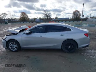 2018 Chevrolet Malibu LT with VIN 1G1ZD5ST6JF172539, listed as a IAAI auction lot 40906642 with 114,347 mi miles. Bid and sale history available at carsss.com. Image 14.