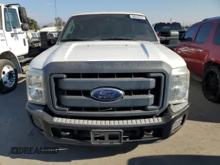 2013 Ford F-250 XL with VIN 1FTBF2A65DEB81725, listed as a Copart auction lot 88944575 with 70,620 mi miles and Clean Title. Bid and sale history available at DreamBid. Image 5.