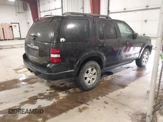 2010 Ford Explorer XLT with VIN 1FMEU7DE8AUA66732, listed as a IAAI auction lot 42056247 with 249,962 mi miles and . Bid and sale history available at DreamBid. Image 4.