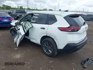 2023 Nissan Rogue S z VIN 5N1BT3AB8PC850965, wystawiony jako IAAI lot #42242674 z przebiegiem 34 280 mil mil oraz . Historia ofert i sprzedaży dostępna na DreamBid. Obrazek 3.