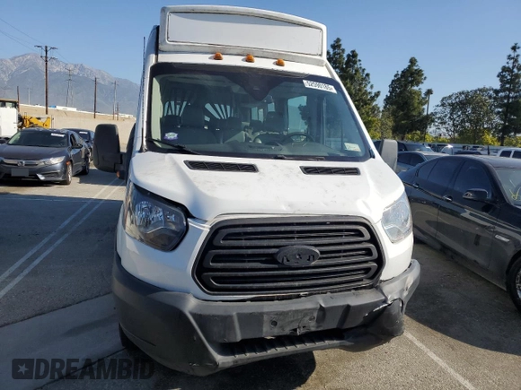 2019 Ford Transit Passenger XL with VIN 1FBVU4XMXKKA49423, listed as a Copart auction lot 52590185 with 183,289 mi miles and Clean Title. Bid and sale history available at DreamBid. Image 5.