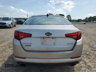 2013 Kia Optima EX z VIN 5XXGN4A78DG259164, wystawiony jako Copart lot #54259345 z przebiegiem 165 326 mil mil oraz Czysty tytuł • Clean title. Historia ofert i sprzedaży dostępna na DreamBid. Obrazek 6.