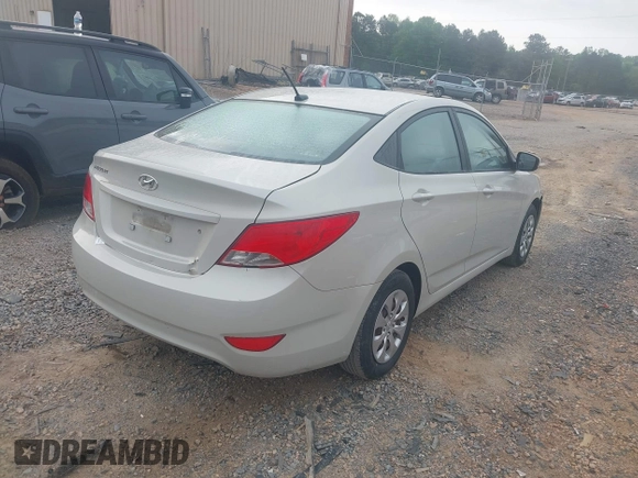 2016 Hyundai Accent SE z VIN KMHCT4AE9GU164447, wystawiony jako IAAI lot #41977455 z przebiegiem 43 346 mil mil oraz . Historia ofert i sprzedaży dostępna na DreamBid. Obrazek 4.