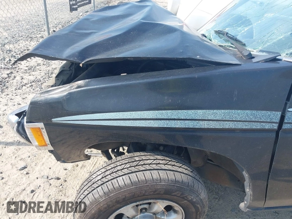 1996 Nissan Frontier XE z VIN 1N6SD11S3TC314339, wystawiony jako IAAI lot #42499365 z przebiegiem 135 634 mil mil oraz . Historia ofert i sprzedaży dostępna na DreamBid. Obrazek 16.