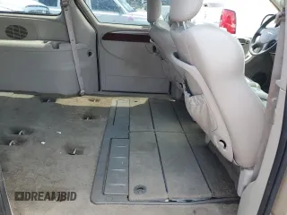 2006 Chrysler Town & Country LWB Limited with VIN 2A8GP64L56R660964, listed as a Copart auction lot 66865464 with 281,895 mi miles and Salvage Title. Bid and sale history available at carsss.com. Image 11.