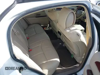 2005 Lincoln Town Car Signature Limited z VIN 1LNHM82W05Y664360, wystawiony jako IAAI lot #41902957 z przebiegiem 247 669 mil mil oraz . Historia ofert i sprzedaży dostępna na DreamBid. Obrazek 8.