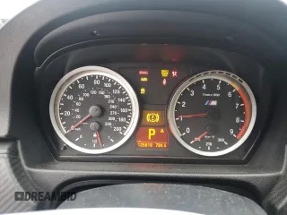 2011 BMW M3 z VIN WBSPM9C52BE698706, wystawiony jako Copart lot #44998075 z przebiegiem 125 818 mil mil oraz Szkoda całkowita • Salvage title. Historia ofert i sprzedaży dostępna na DreamBid. Obrazek 9.