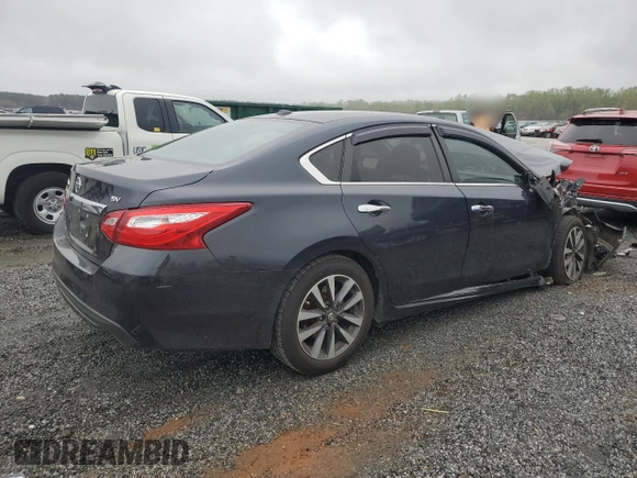2017 Nissan Altima SV z VIN 1N4AL3AP5HC278207, wystawiony jako Copart lot #51262685 z przebiegiem 111 907 mil mil oraz Szkoda całkowita • Salvage title. Historia ofert i sprzedaży dostępna na DreamBid. Obrazek 3.