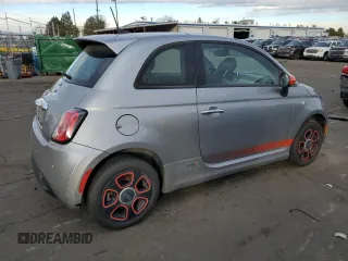 2016 FIAT 500e with VIN 3C3CFFGE5GT155273, listed as a Copart auction lot 84306784 with 41,909 mi miles and Clean Title. Bid and sale history available at carsss.com. Image 3.