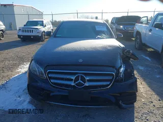2019 Mercedes-Benz E-Class E 300 with VIN WDDZF4JB2KA526498, listed as a IAAI auction lot 40994058 with 74,282 mi miles. Bid and sale history available at carsss.com. Image 12.