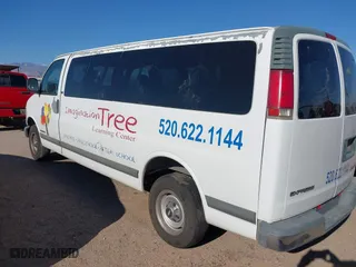 2001 Chevrolet Express Van with VIN 1GAHG39R211180863, listed as a IAAI auction lot 41855235 with 148,672 mi miles. Bid and sale history available at carsss.com. Image 3.