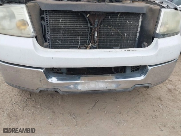2004 Ford F-150 XL with VIN 1FTPX12534NA38727, listed as a IAAI auction lot 41600622 with 161,847 mi miles. Bid and sale history available at carsss.com. Image 6.