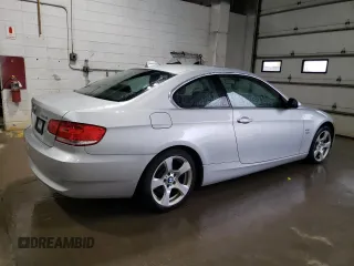2009 BMW 3 Series 328i xDrive z VIN WBAWV53599P081291, wystawiony jako Copart lot #54995815 z przebiegiem 94 104 mil mil oraz Czysty tytuł • Clean title. Historia ofert i sprzedaży dostępna na DreamBid. Obrazek 3.