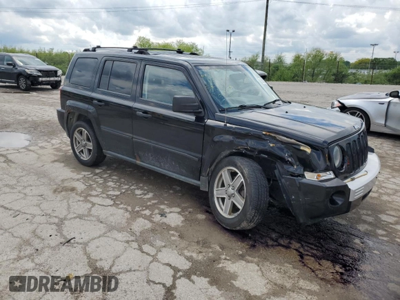 2007 Jeep Patriot Limited z VIN 1J8FF48W37D275916, wystawiony jako Copart lot #56585205 z przebiegiem 106 919 mil mil oraz Szkoda całkowita • Salvage title. Historia ofert i sprzedaży dostępna na DreamBid. Obrazek 4.