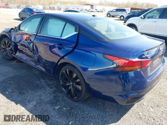 2019 Nissan Altima SR with VIN 1N4BL4CV4KC117733, listed as a IAAI auction lot 41977198 with 56,167 mi miles and . Bid and sale history available at carsss.com. Image 3.