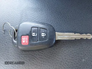 2022 Toyota Tacoma SR с VIN 3TYRX5GN8NT046105, выставлен на аукционе IAAI как лот 41405892 с пробегом 112 340 миль миль и . История ставок и продаж доступна на DreamBid. Изображение 11.