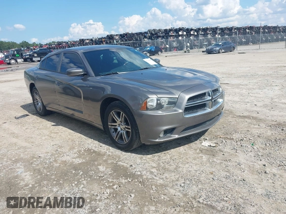 2014 Dodge Charger Police z VIN 2C3CDXAT8EH186106, wystawiony jako IAAI lot #42360605 z przebiegiem 126 794 mil mil oraz . Historia ofert i sprzedaży dostępna na DreamBid. Obrazek 1.