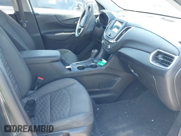 2019 Chevrolet Equinox LT with VIN 2GNAXKEV0K6106725, listed as a IAAI auction lot 41863740 with 171,356 mi miles and . Bid and sale history available at carsss.com. Image 5.