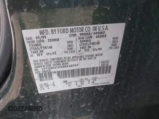1999 Ford F-350 XL z VIN 1FTSW31F0XEE48747, wystawiony jako IAAI lot #39444054 z przebiegiem 283 371 mil mil oraz . Historia ofert i sprzedaży dostępna na DreamBid. Obrazek 9.
