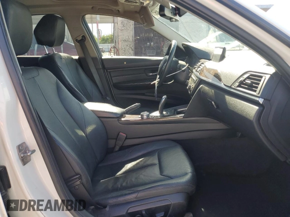2014 BMW 3 Series 328i с VIN WBA3C1C58EK108375, выставлен на аукционе Copart как лот 57343095 с пробегом 153 349 миль миль и Списание • Salvage title. История ставок и продаж доступна на DreamBid. Изображение 7.